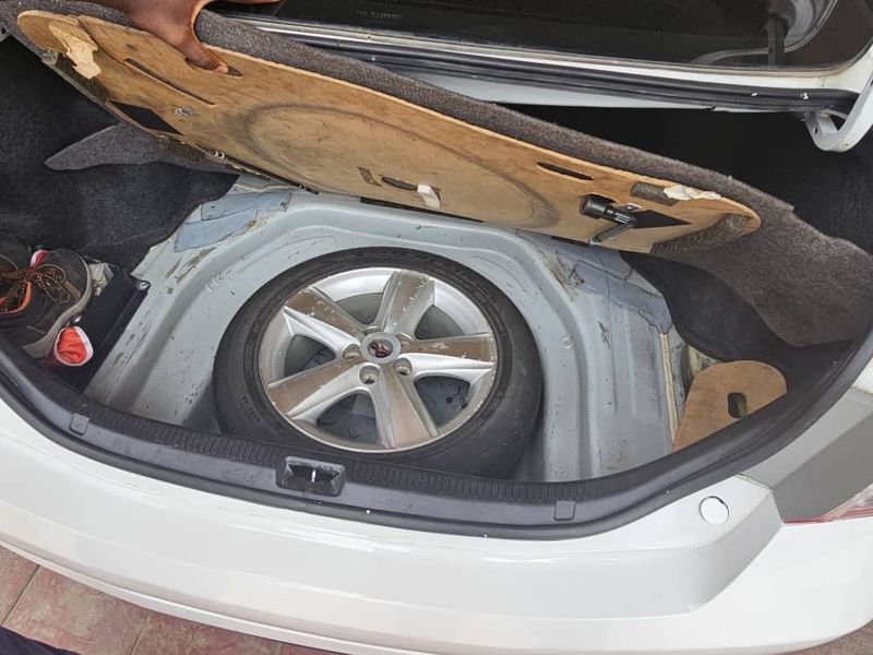 Thumbnail 6 of 2010 Toyota Camry SE
